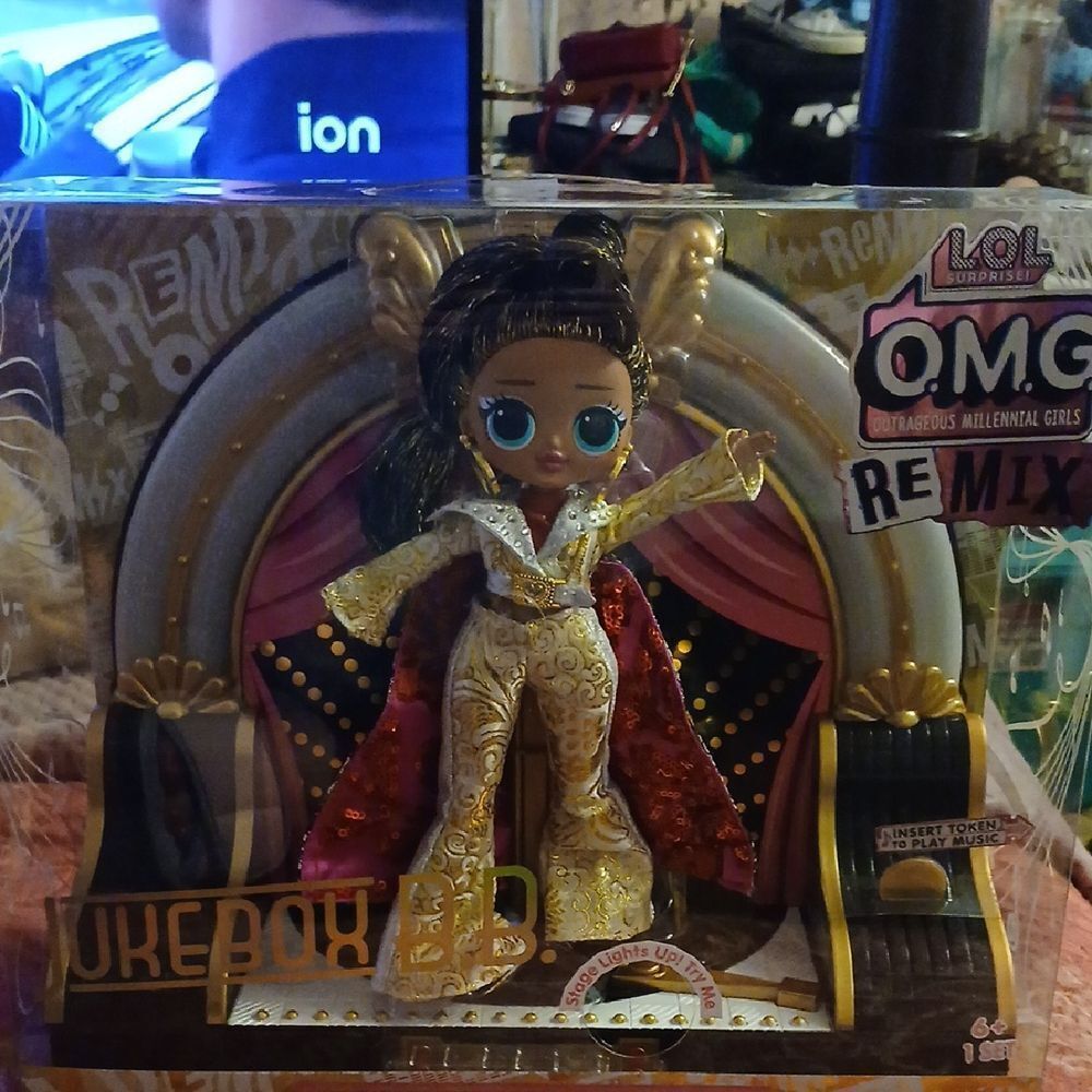 L.O.L. Surprise! O.M.G. Remix Doll in Gold and Red
